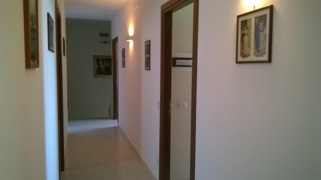 Sammichele Di Bari B&B La Maison الغرفة الصورة